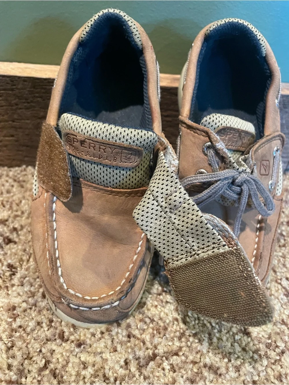 Sperry Kids Boys Brown Leather Boat Shoes with Gray Laces